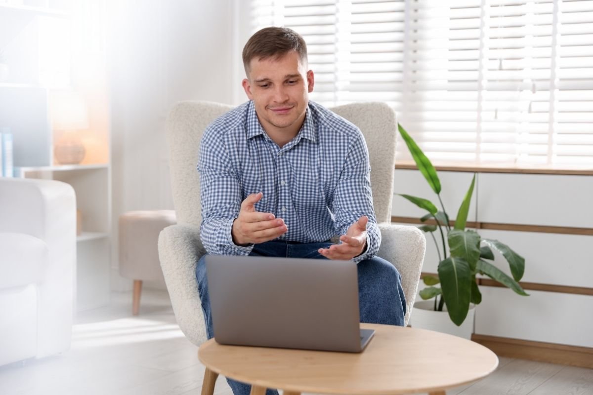 Adultos com TDAH sinais silenciosos que passam despercebidos por anos