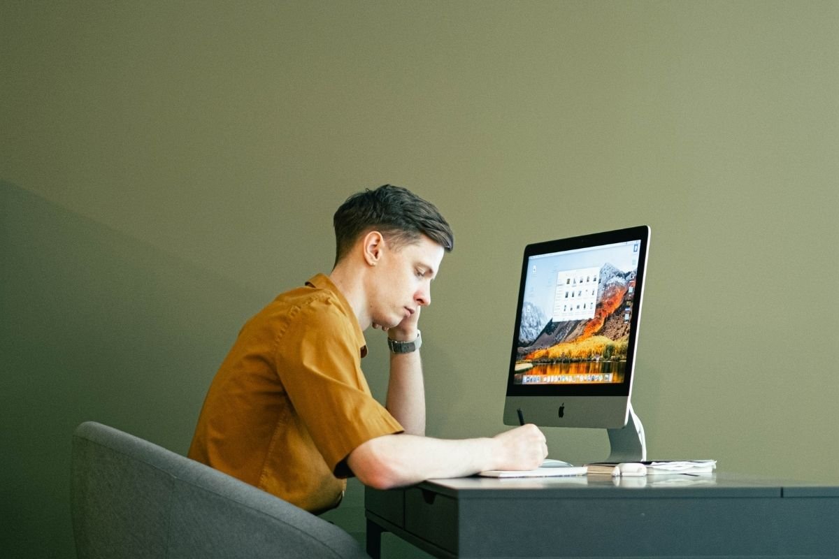Ansiedade morando fora do Brasil por que ela aumenta